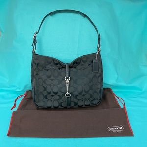 COACH Signature Hampton Clip Purse